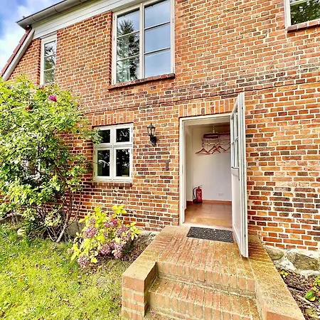Gutshaus Vieregge * Neuenkirchen (Landhagen)
